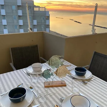 Tramonto In Baia Pesaro