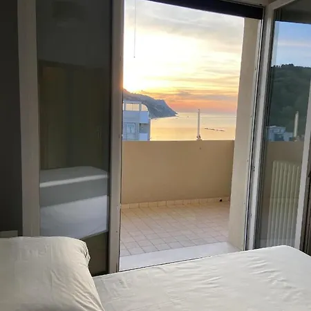 Tramonto In Baia Apartmán Pesaro