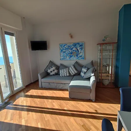 Tramonto In Baia Apartament *