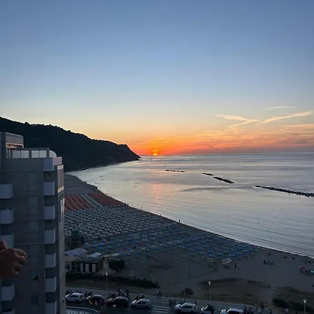 Apartmán Tramonto In Baia Pesaro